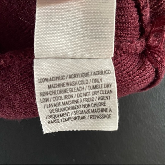 Victoria’s Secret Pink maroon hat with pompom - Picture 4 of 4